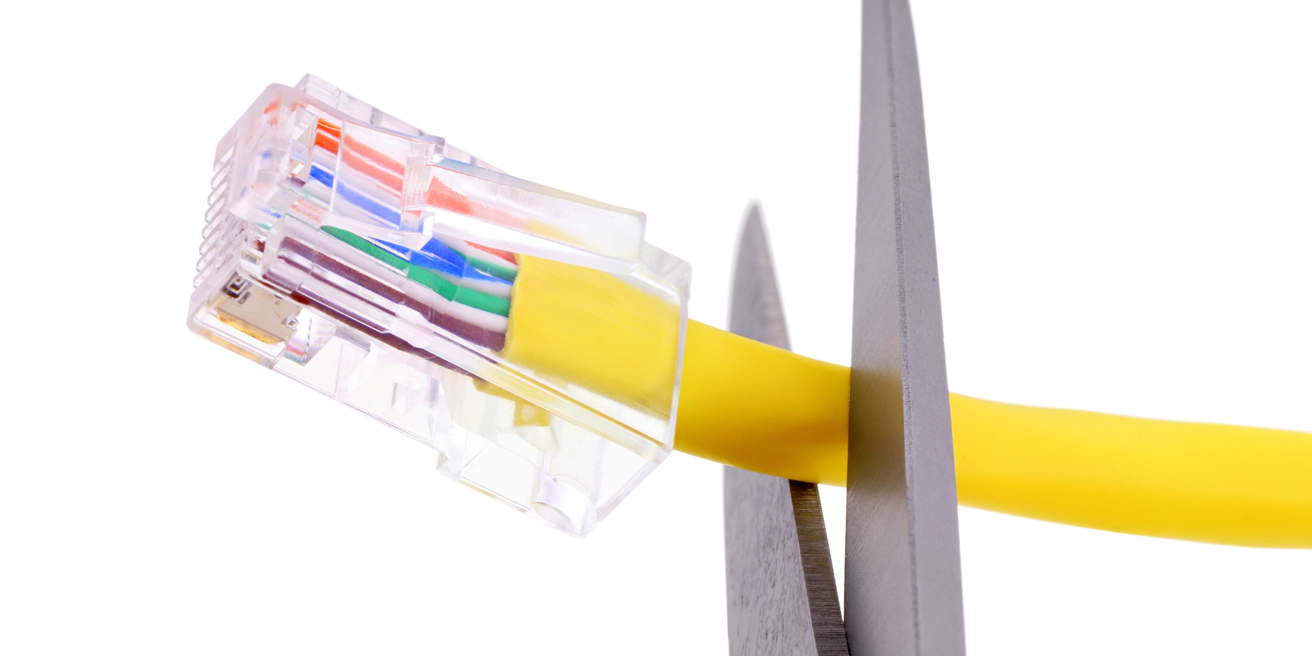 ciseaux cables interruption